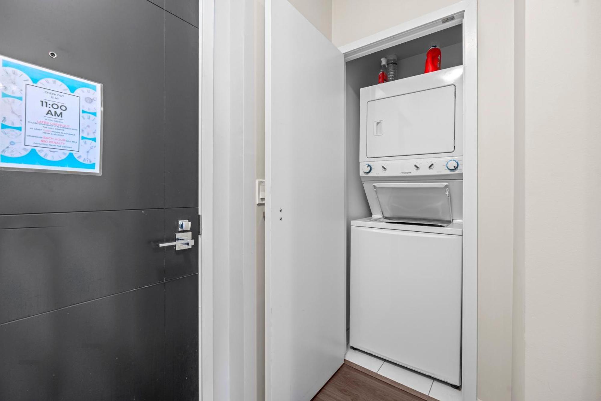 Modern Lillian St Apartments By Globalstay Toronto Extérieur photo